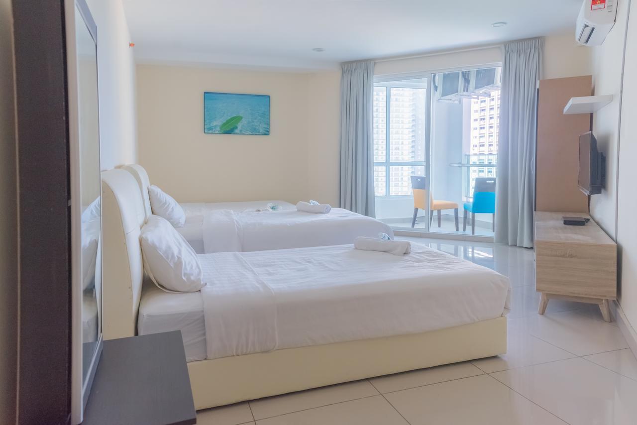 Mansion One Service Apartment George Town Exteriör bild