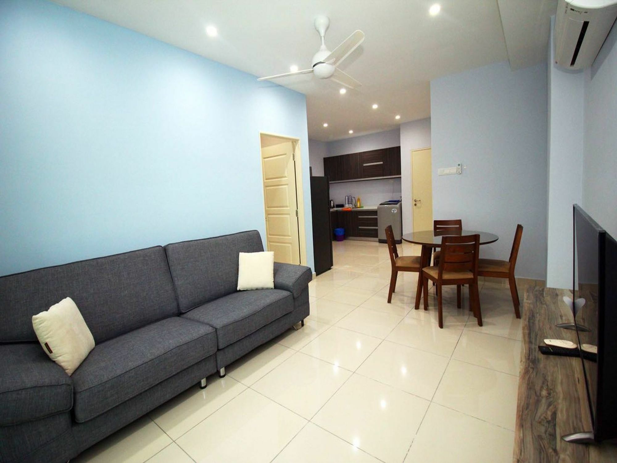 Mansion One Service Apartment George Town Exteriör bild