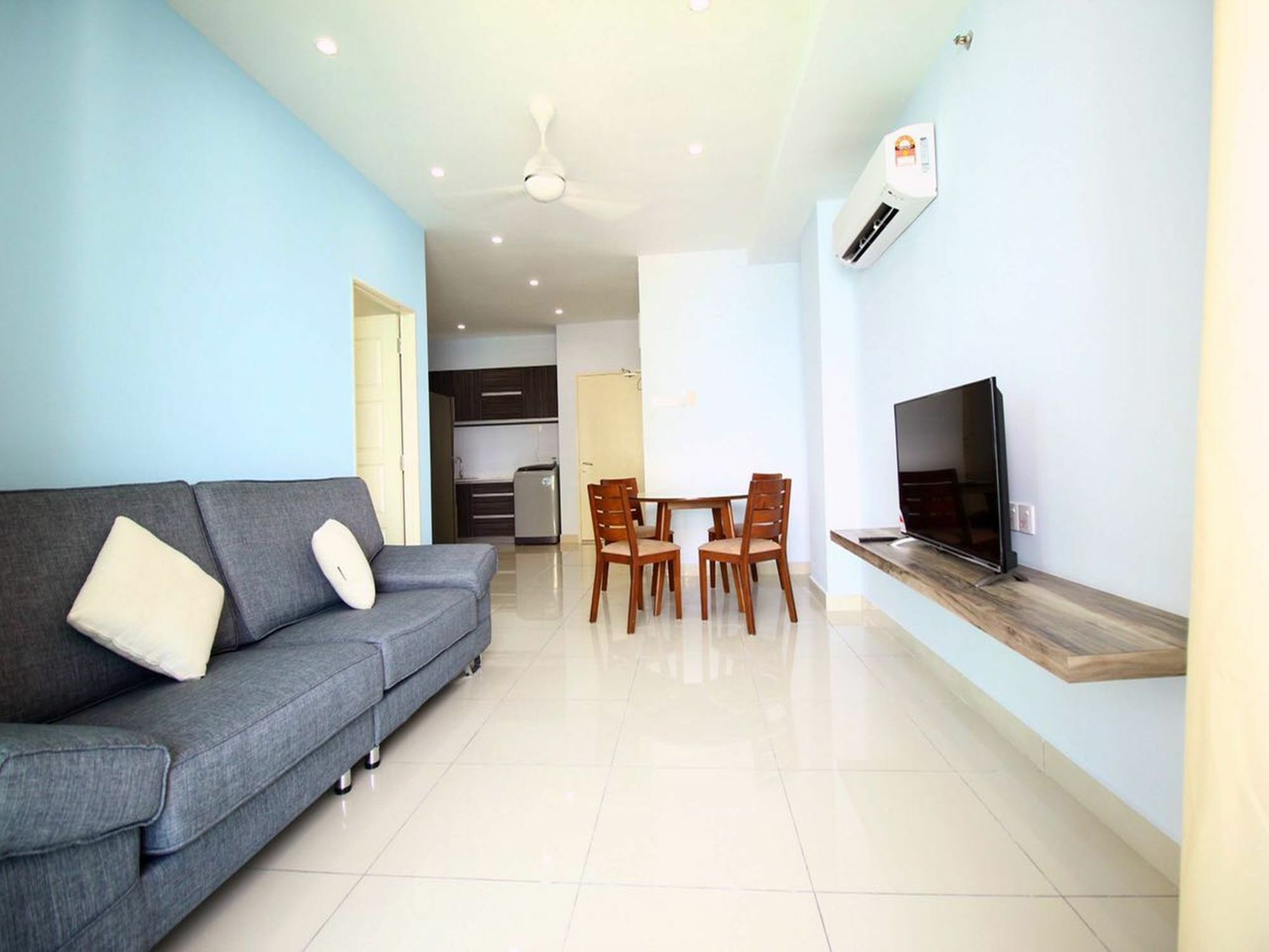 Mansion One Service Apartment George Town Exteriör bild